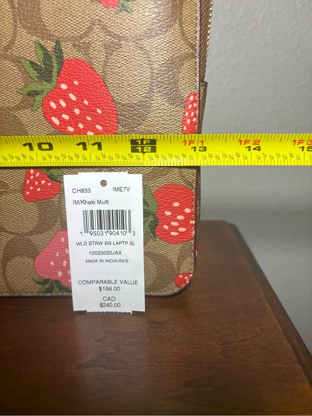 Coach Strawberry Canvas Zip Laptop Sleeve Portfolio Case 13” Style CH833